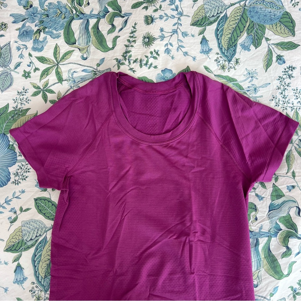 lululemon athletica Purple Short Sleeve Tee